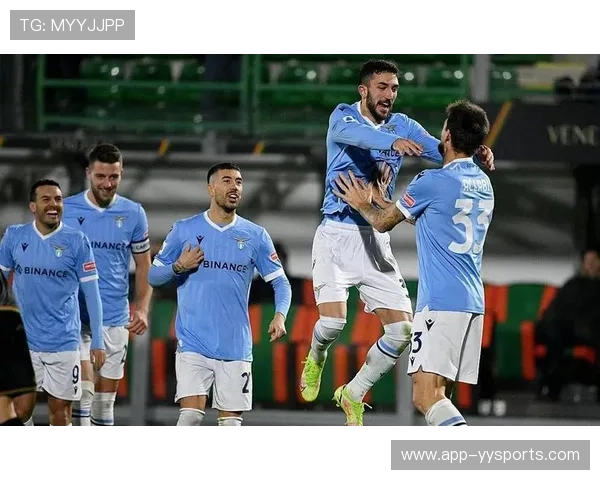 科莫定位球战术高效，萨索洛进攻乏力